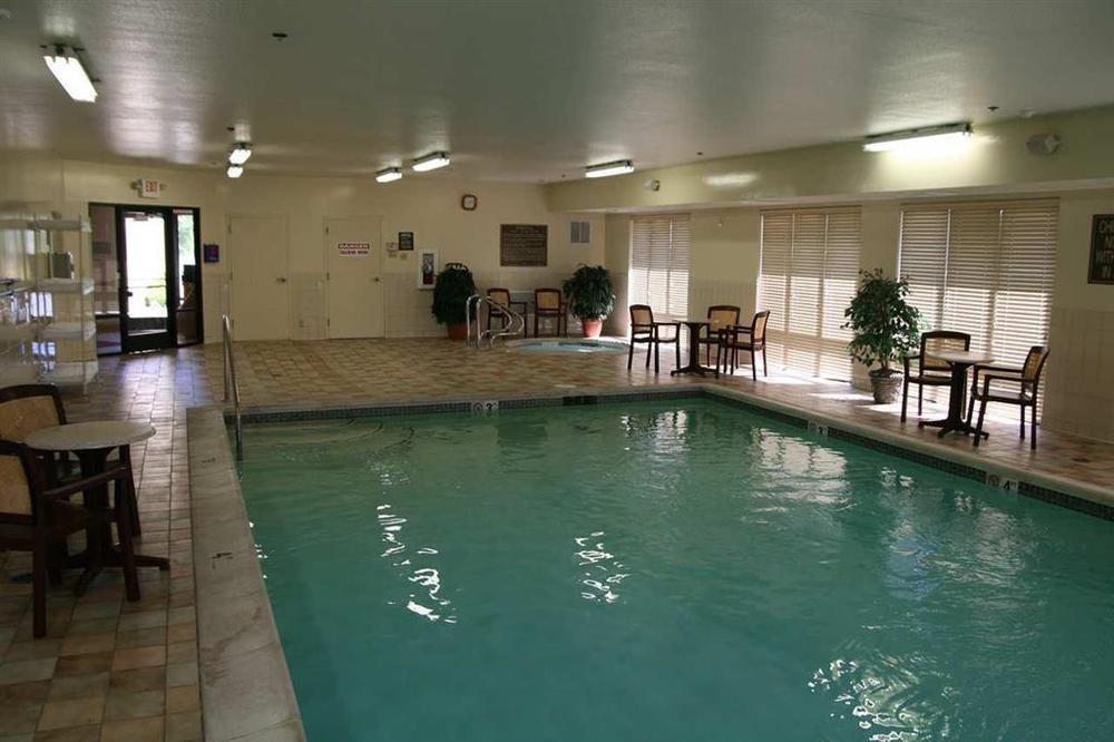 La Quinta Inn & Suites By Wyndham St Louis Route 66 Windsor Springs Instalações foto